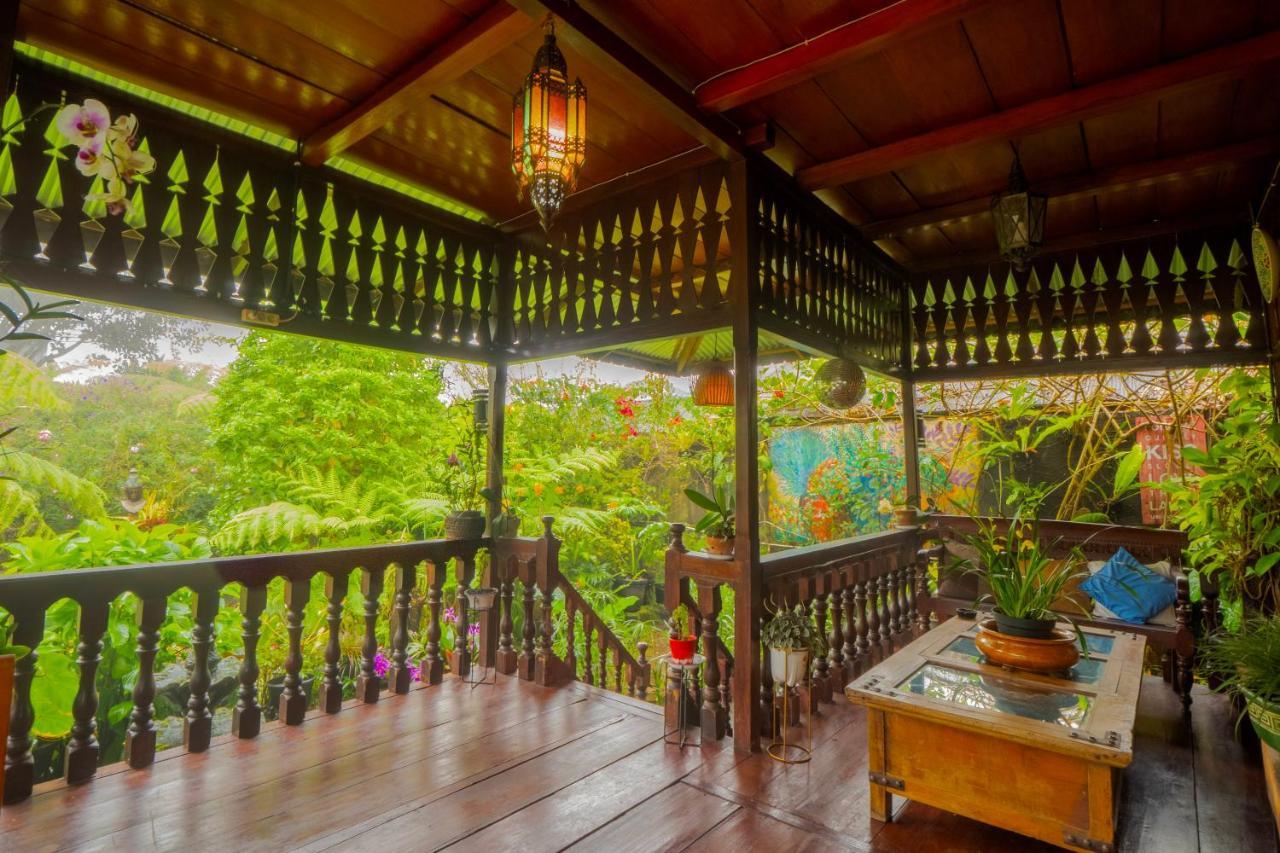 Rumah Kayu Sulawesi Antique Bedugul  Exterior foto